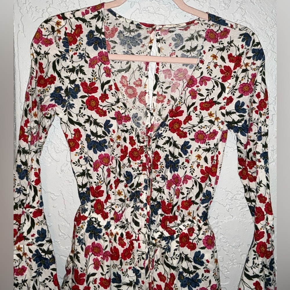 American Eagle Outfitters Floral Romper - Picture 2 of 7